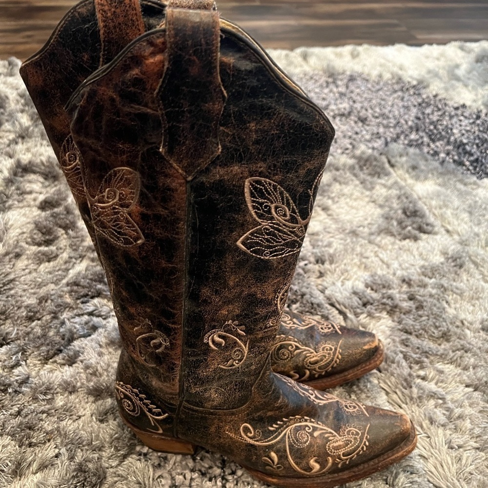 Corral Women’s Distressed Western Boots Brown